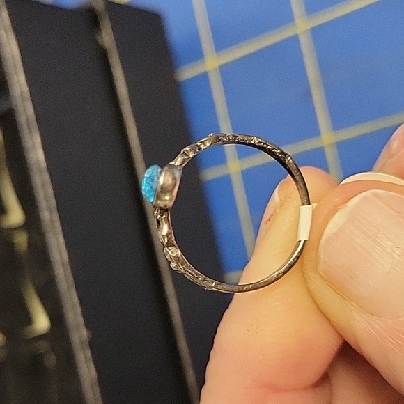 Turquoise Faux Stone Dark Silver Tone Ring Size 6 - Picture 2 of 3